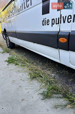 Грузовой фургон Renault Master 2012 в 