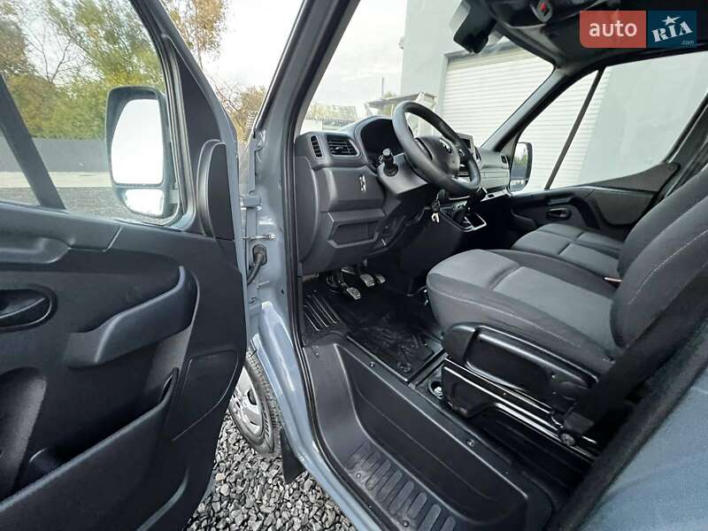 Грузовой фургон Renault Master 2023 в Киеве