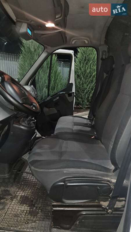 Вантажний фургон Renault Master 2013 в Ковелі