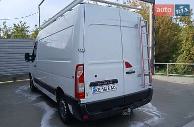 Грузовой фургон Renault Master 2013 в 