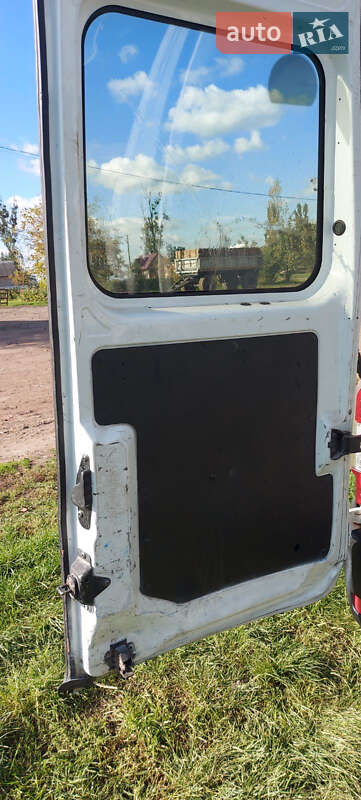 Грузовой фургон Renault Master 2011 в Сокале
