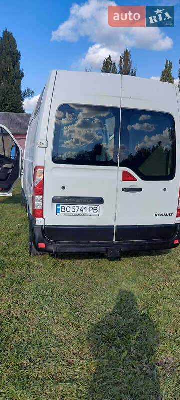 Грузовой фургон Renault Master 2011 в Сокале