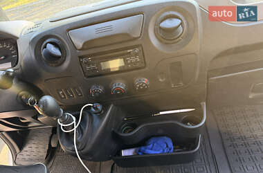 Грузовой фургон Renault Master 2015 в 