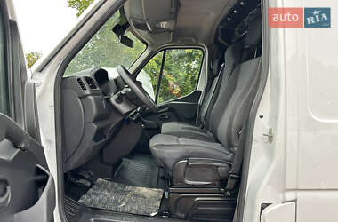 Грузовой фургон Renault Master 2021 в 