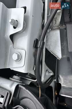 Грузовой фургон Renault Master 2022 в 