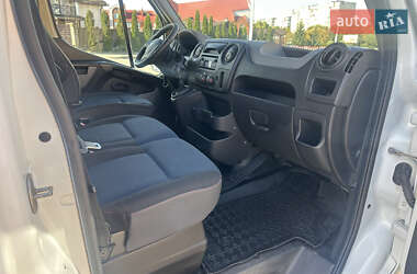 Грузовой фургон Renault Master 2016 в 