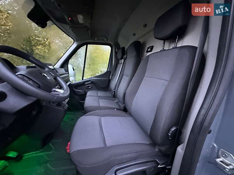 Грузовой фургон Renault Master 2022 в Киеве