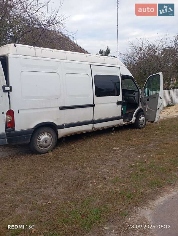 Грузовой фургон Renault Master 2007 в Дубровице