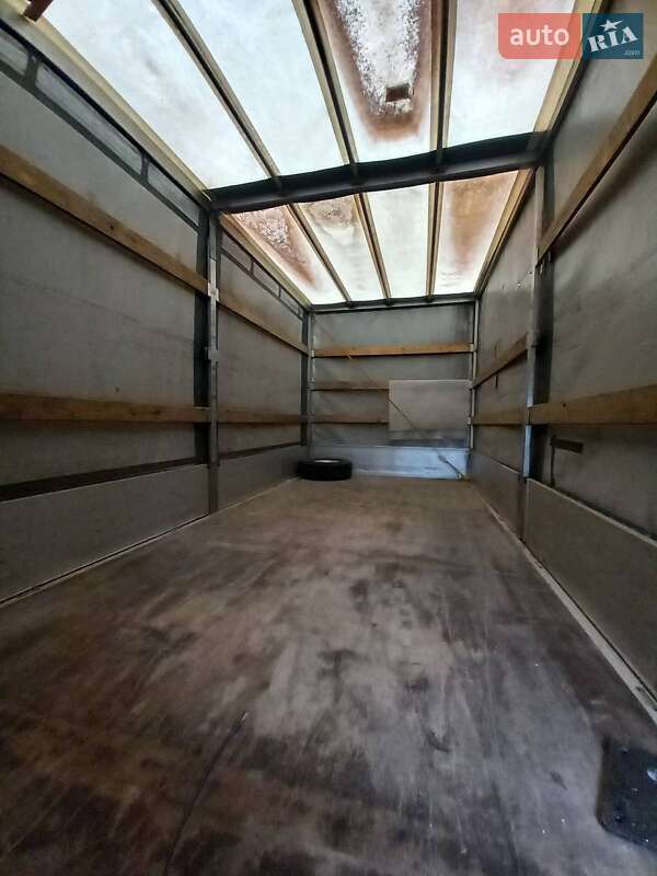 Грузовой фургон Renault Master 2013 в Городенке