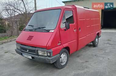 Грузовой фургон Renault Master 1995 в Остроге