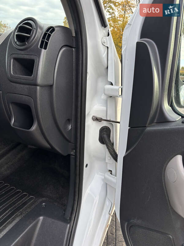 Грузовой фургон Renault Master 2017 в Первомайске