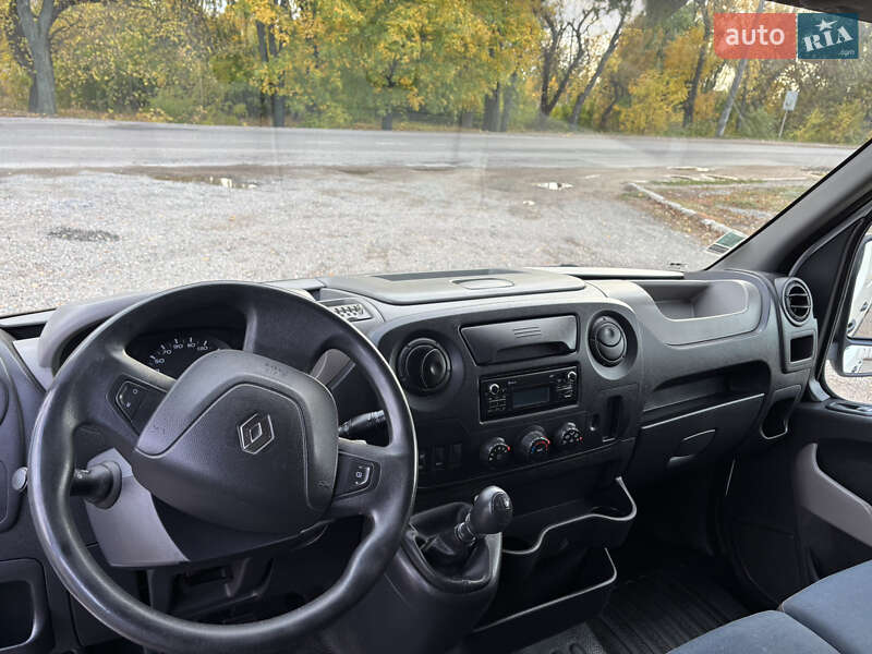 Грузовой фургон Renault Master 2017 в Первомайске