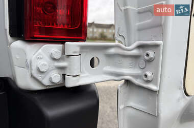 Грузовой фургон Renault Master 2022 в 
