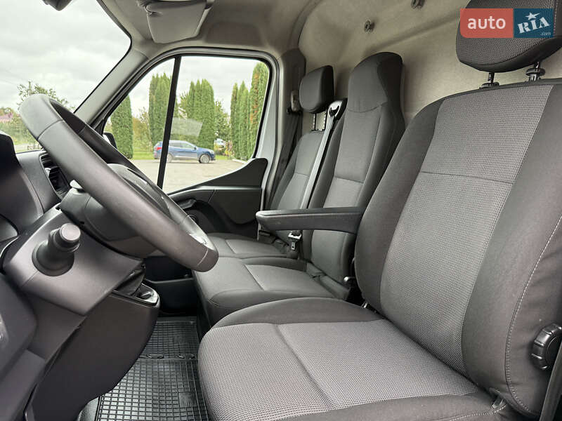 Грузовой фургон Renault Master 2022 в Дубно