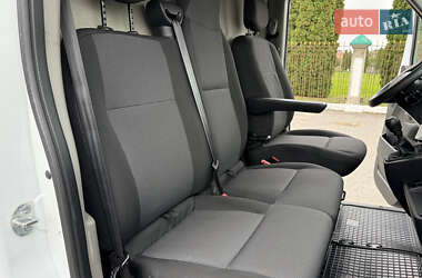 Грузовой фургон Renault Master 2022 в 