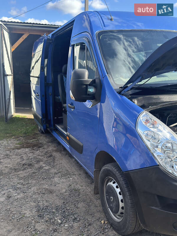 Микроавтобус Renault Master 2016 в Старой Выжевке