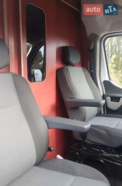 Грузовой фургон Renault Master 2018 в 
