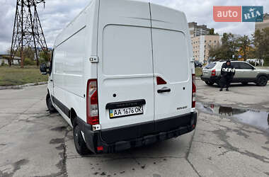 Грузовой фургон Renault Master 2012 в 