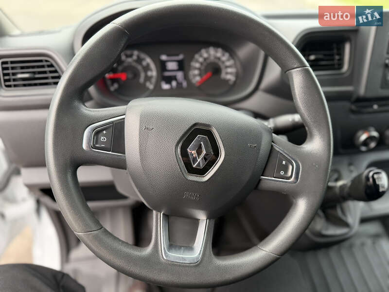 Грузовой фургон Renault Master 2021 в Дубно