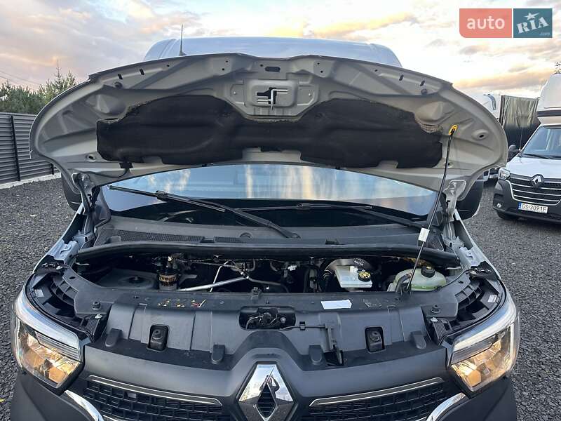 Вантажний фургон Renault Master 2020 в Ковелі