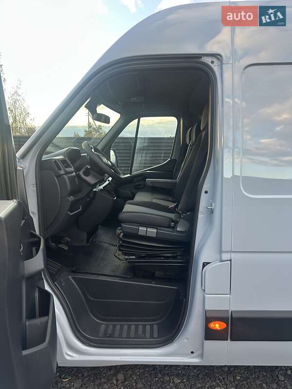 Вантажний фургон Renault Master 2020 в Ковелі