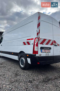 Грузовой фургон Renault Master 2021 в 