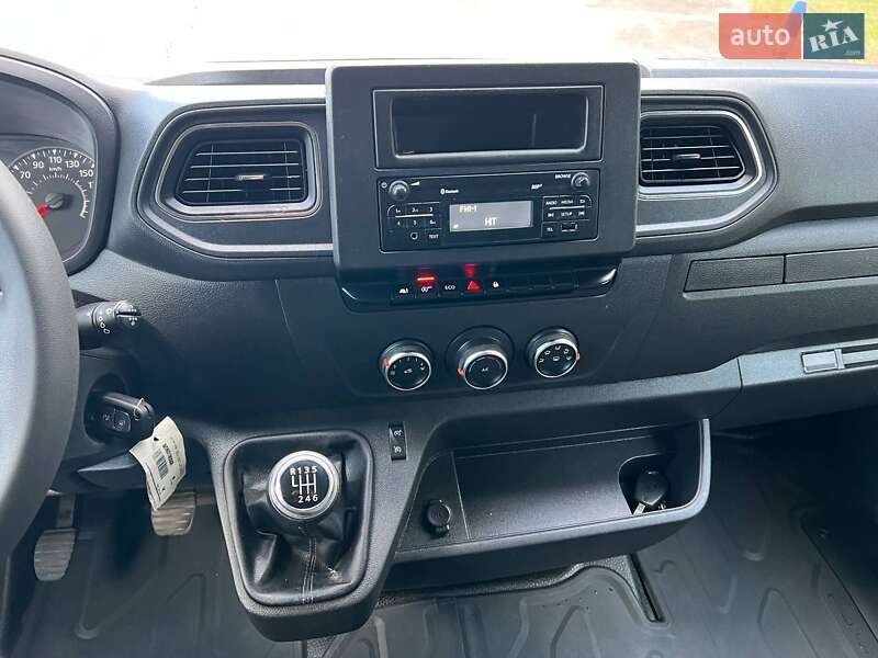 Тентованый Renault Master 2021 в Киеве