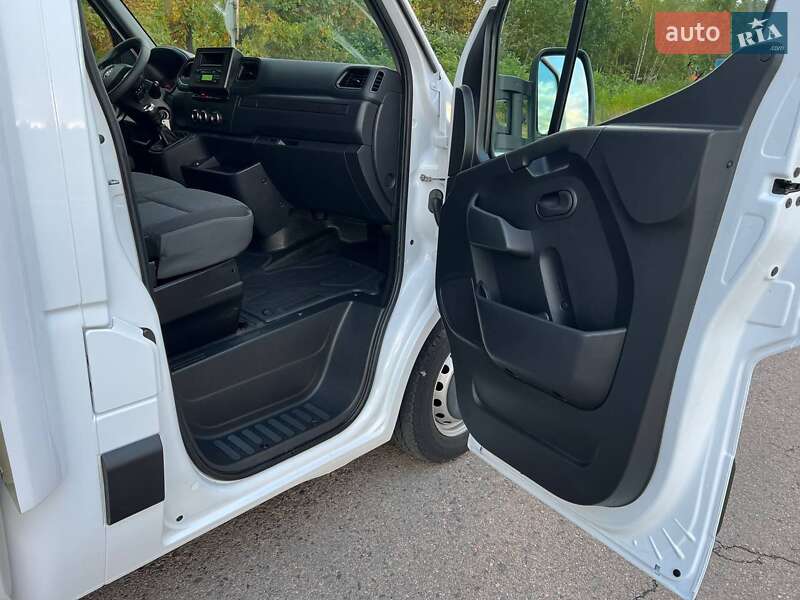 Тентованый Renault Master 2021 в Киеве