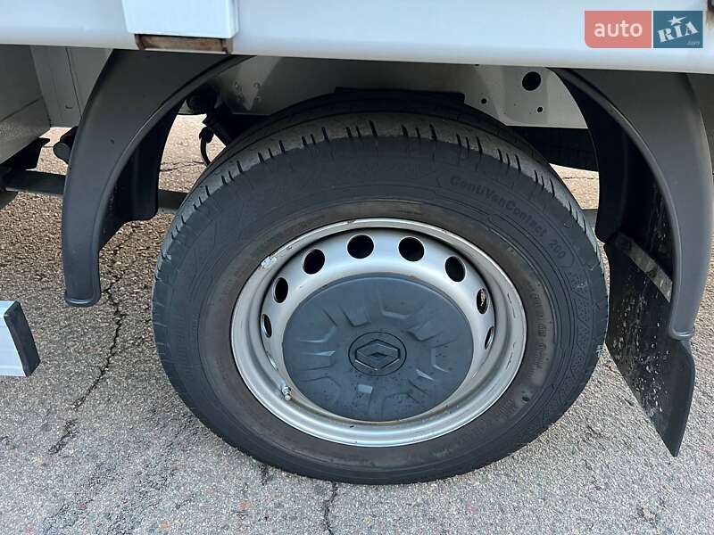 Тентованый Renault Master 2021 в Киеве
