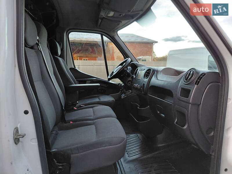 Грузовой фургон Renault Master 2017 в Ивано-Франковске