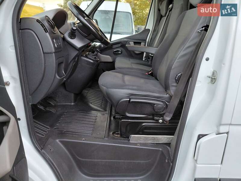 Грузовой фургон Renault Master 2017 в Ивано-Франковске