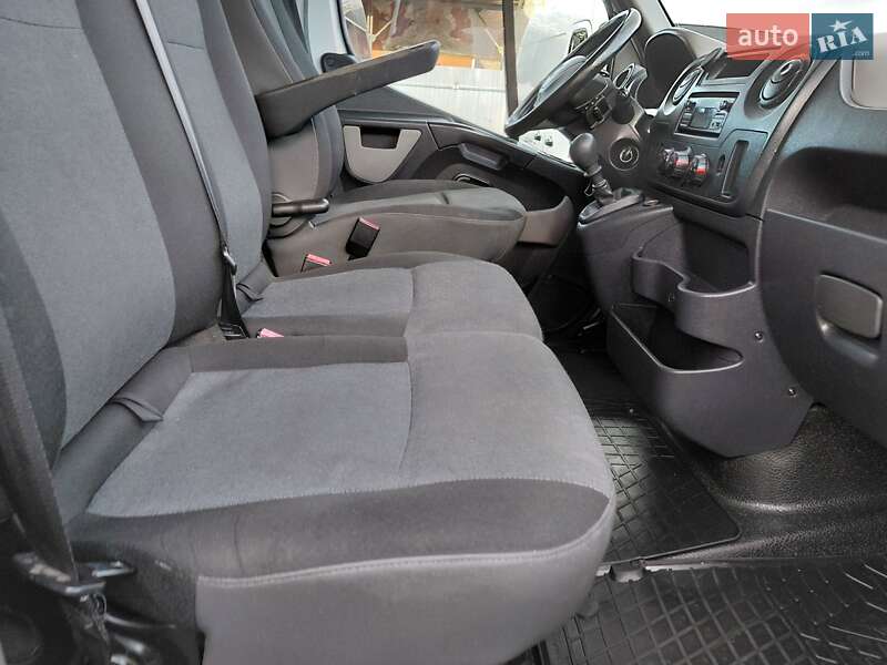 Грузовой фургон Renault Master 2017 в Ивано-Франковске
