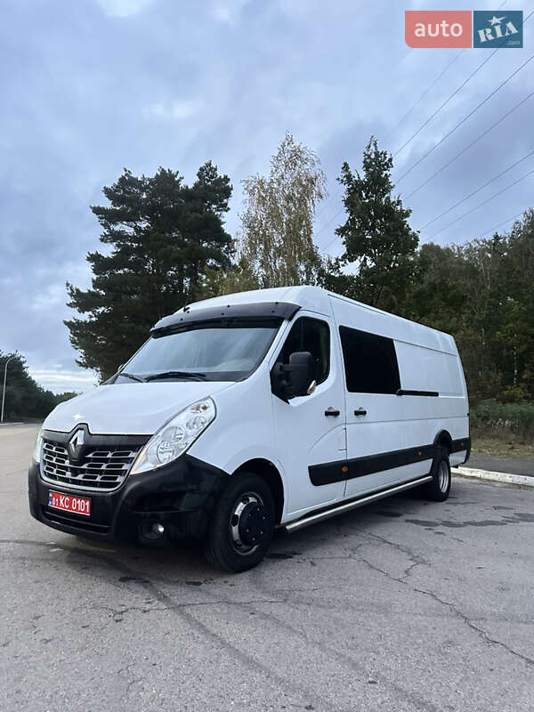 Вантажопасажирський фургон Renault Master 2015 в Ковелі