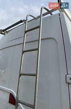 Микроавтобус грузовой (до 3,5т) Renault Master 2017 в 