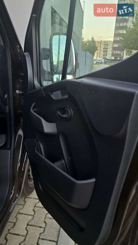 Грузовой фургон Renault Master 2020 в Тернополе