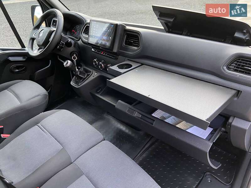 Грузовой фургон Renault Master 2022 в Киеве
