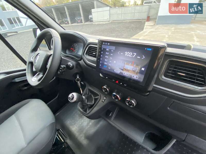 Грузовой фургон Renault Master 2022 в Киеве