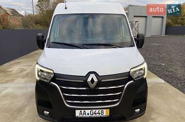 Грузовой фургон Renault Master 2022 в 