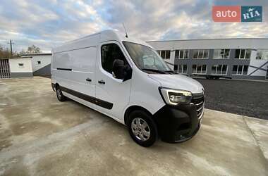 Грузовой фургон Renault Master 2022 в 