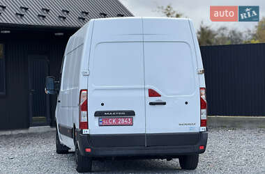 Грузовой фургон Renault Master 2017 в 
