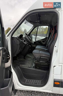 Грузовой фургон Renault Master 2017 в 