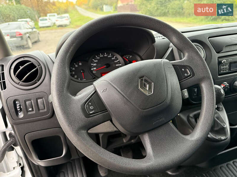 Вантажний фургон Renault Master 2018 в Дубні