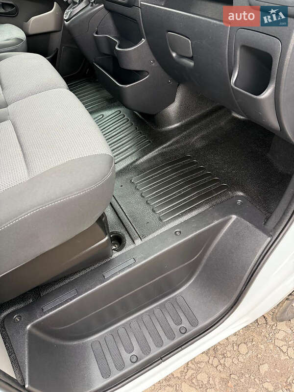 Вантажний фургон Renault Master 2018 в Дубні