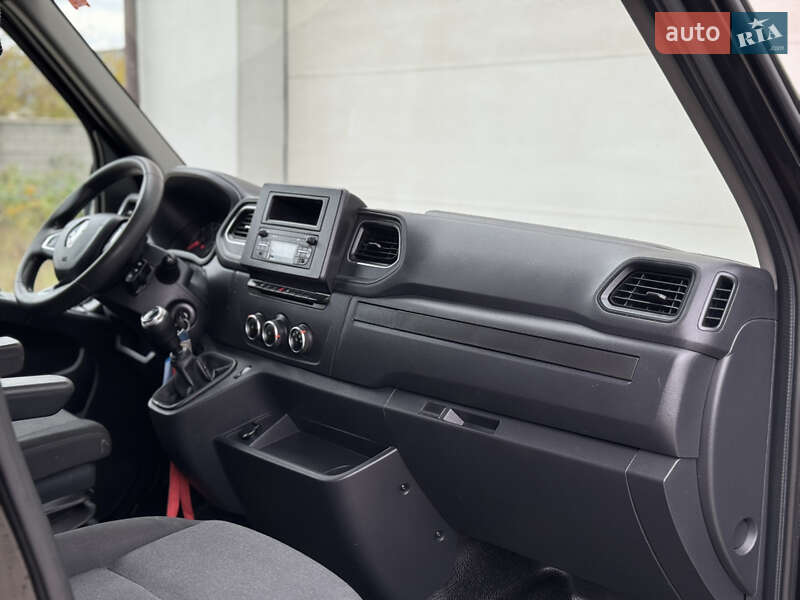 Тентованый Renault Master 2021 в Сарнах