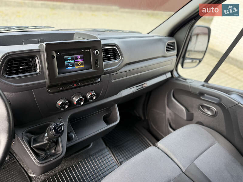 Грузовой фургон Renault Master 2022 в Киеве