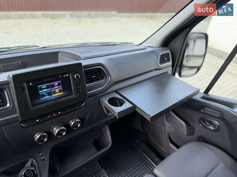 Грузовой фургон Renault Master 2022 в Киеве