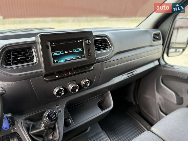 Грузовой фургон Renault Master 2022 в Киеве