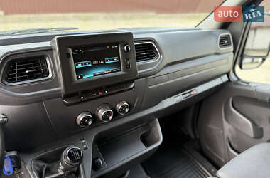 Вантажний фургон Renault Master 2022 в 