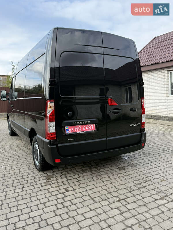 Грузовой фургон Renault Master 2022 в Киеве
