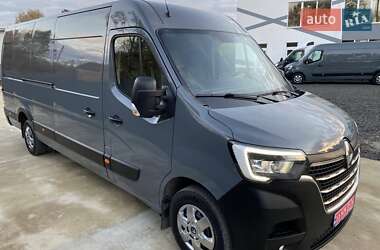 Грузовой фургон Renault Master 2023 в 